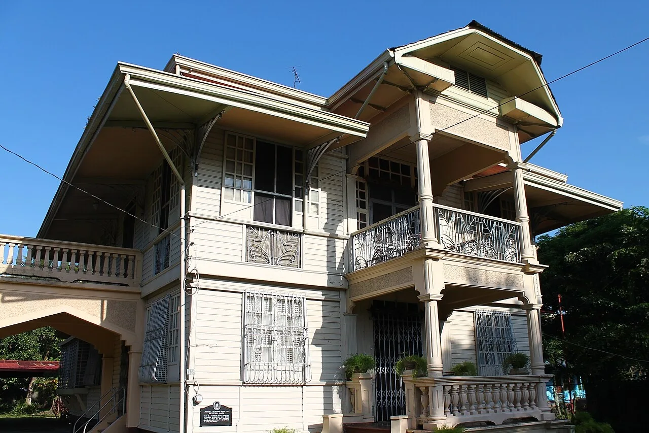 Hofileña Ancestral House