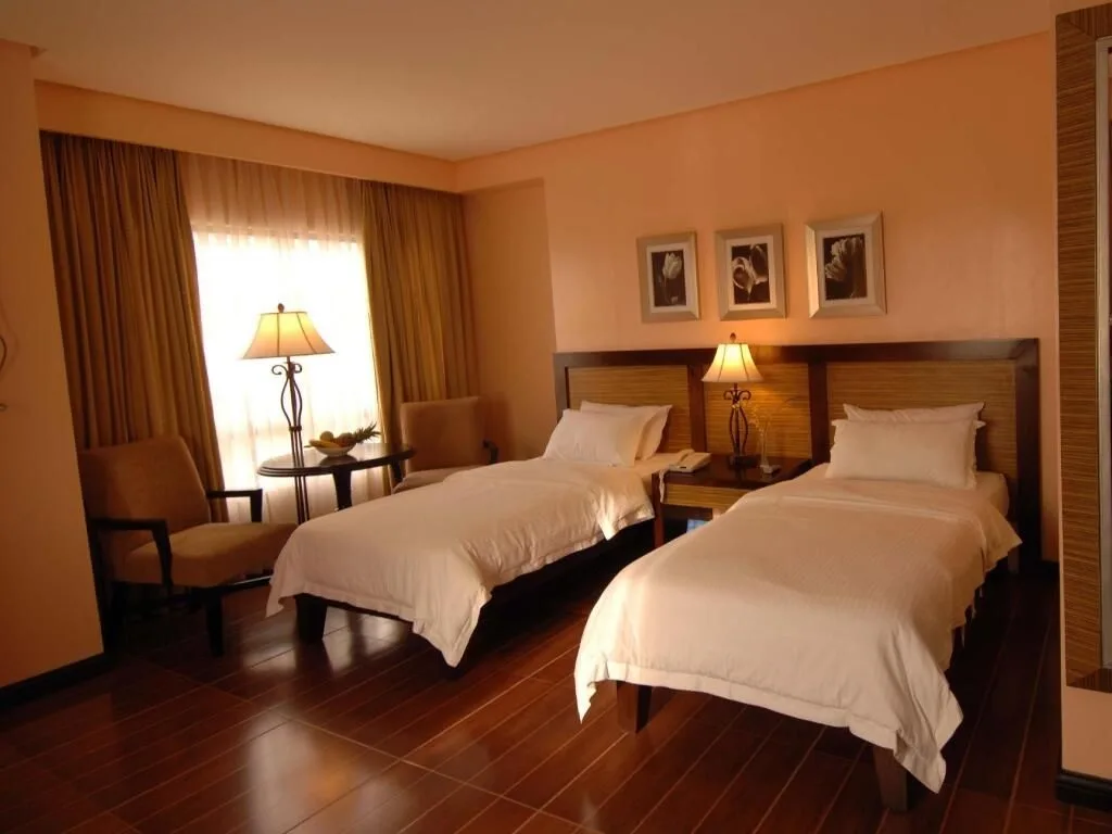 Planta Centro Bacolod Hotel and Residence